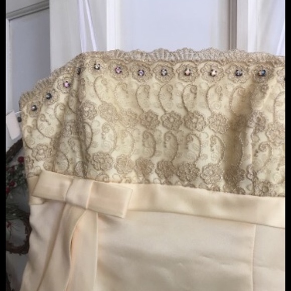 Ballgown Prom Dress - Picture 2 of 4